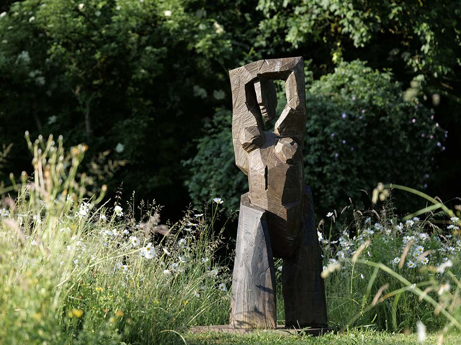 Mensch, Bronze, Höhe 141cm